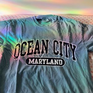 Ocean city long sleeve T-shirt small rip